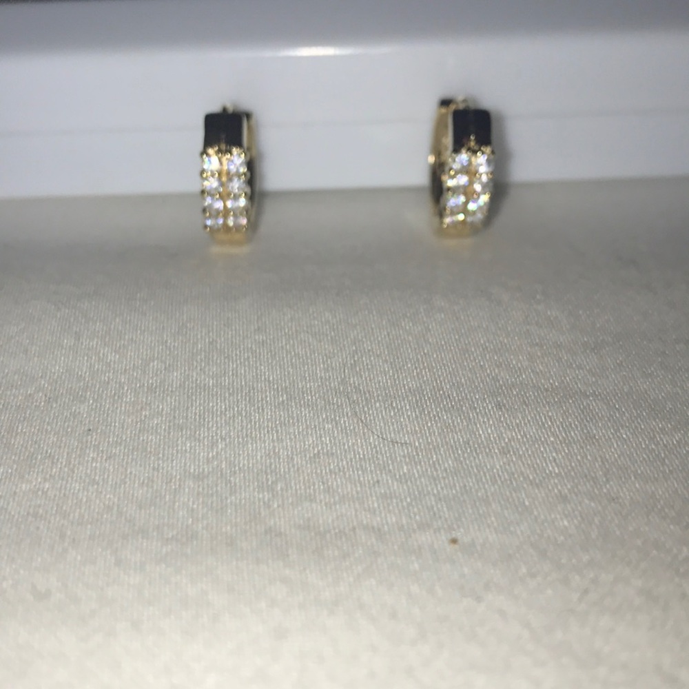 Earrings - Picture 3 of 4